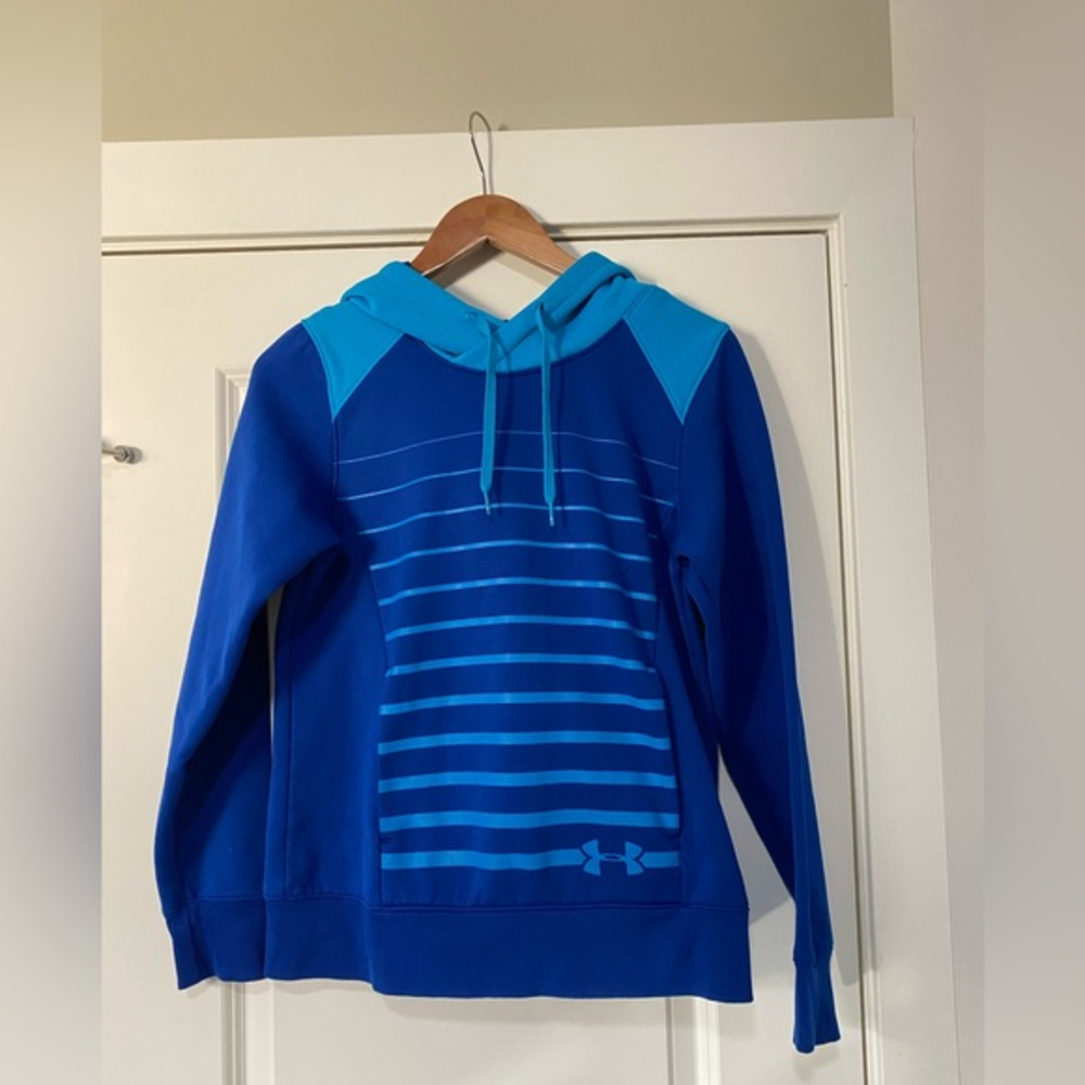 Under Armour Storm Semi Fitted Pullover
Hoodie Sweatshirt Women's Small